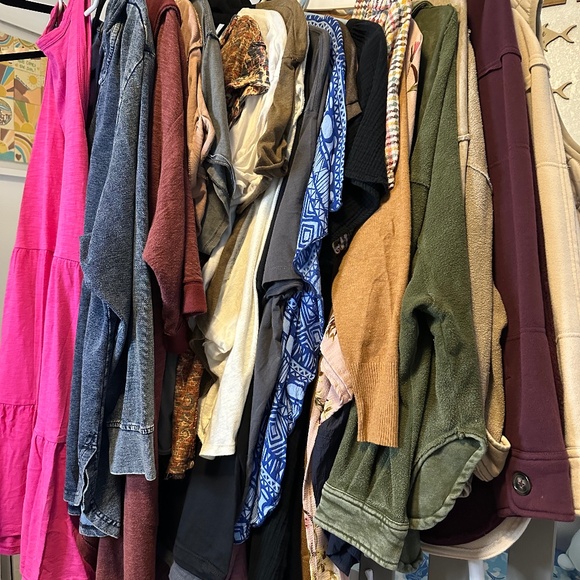 #15 Plus Size Show - Picture 1 of 1